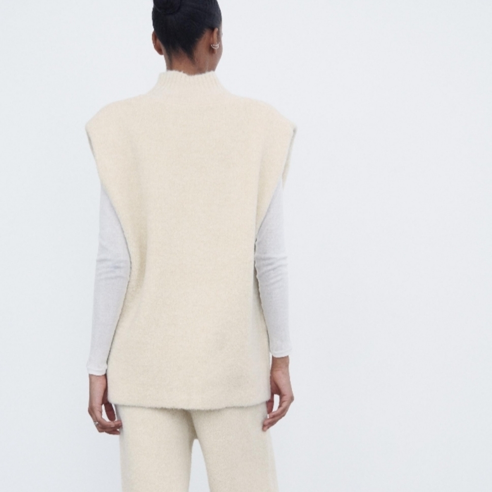 Zara Ivory Metallic Threads Mock Neck Sleeveless Sweater New Size S - Picture 4 of 12